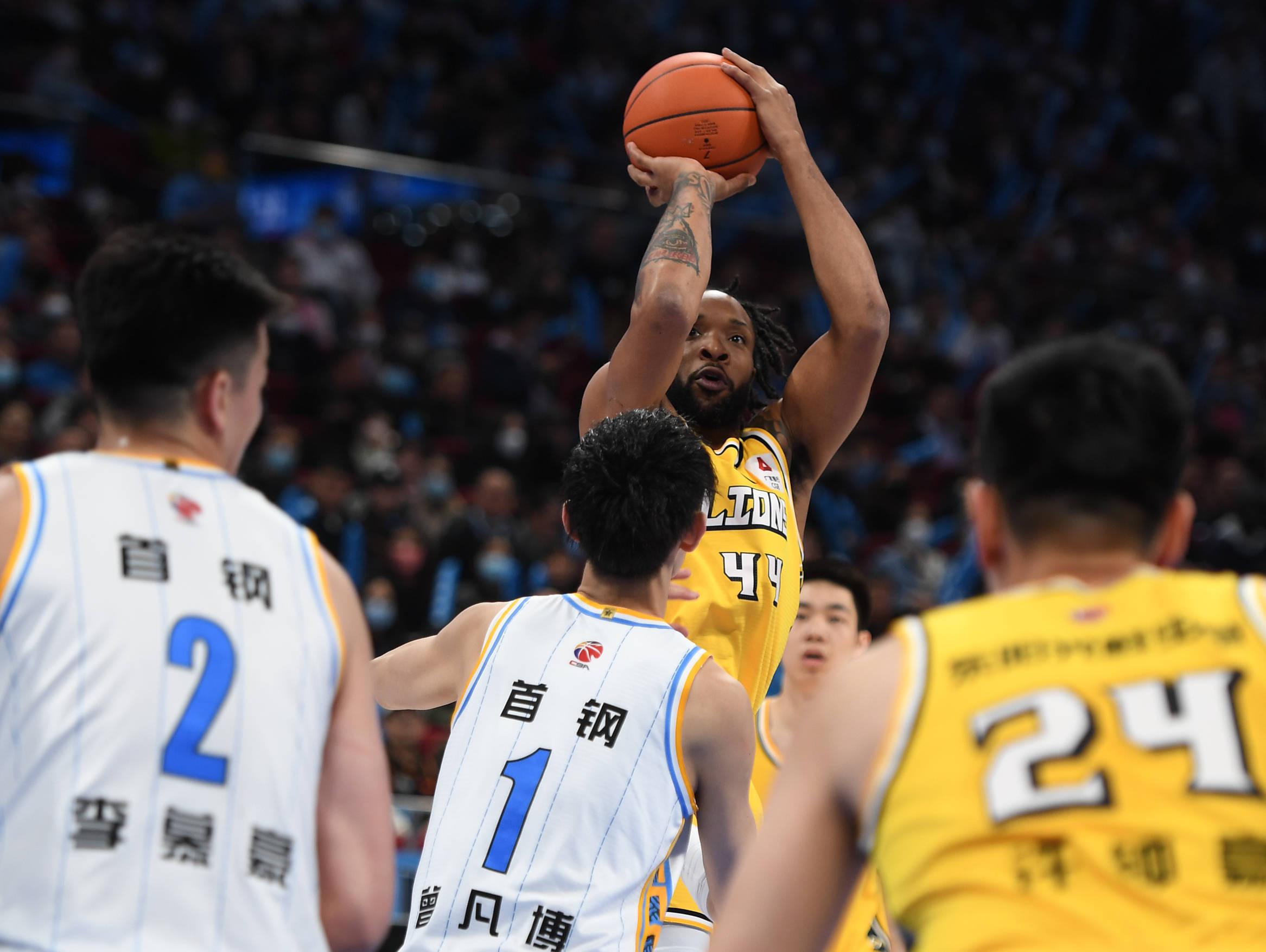 北京首钢主场大捷，雄风再起