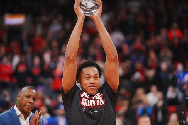 FB体育官方网站-雄鹿前锋姆巴恩斯突破自我，助球队全面发挥拿下胜利