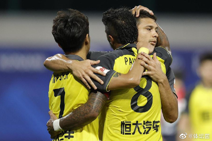 FB体育平台-广州恒大战胜对手，实力再次展现