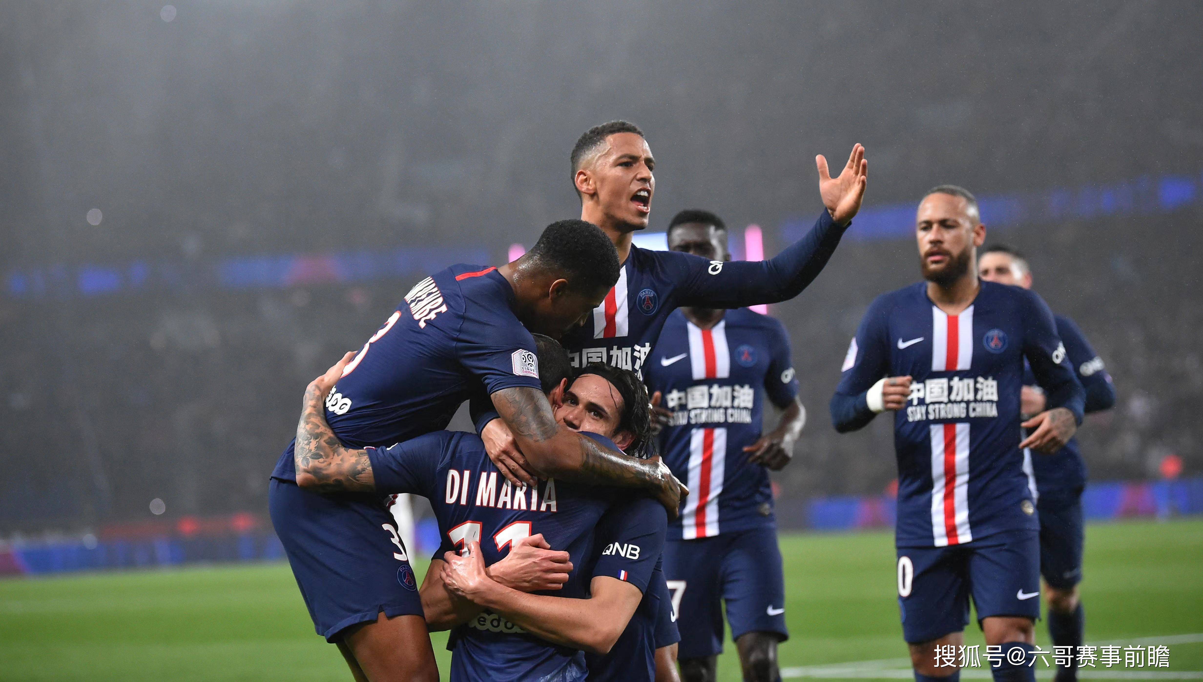 FB体育-曼城客场战胜巴黎圣日耳曼，小组出线