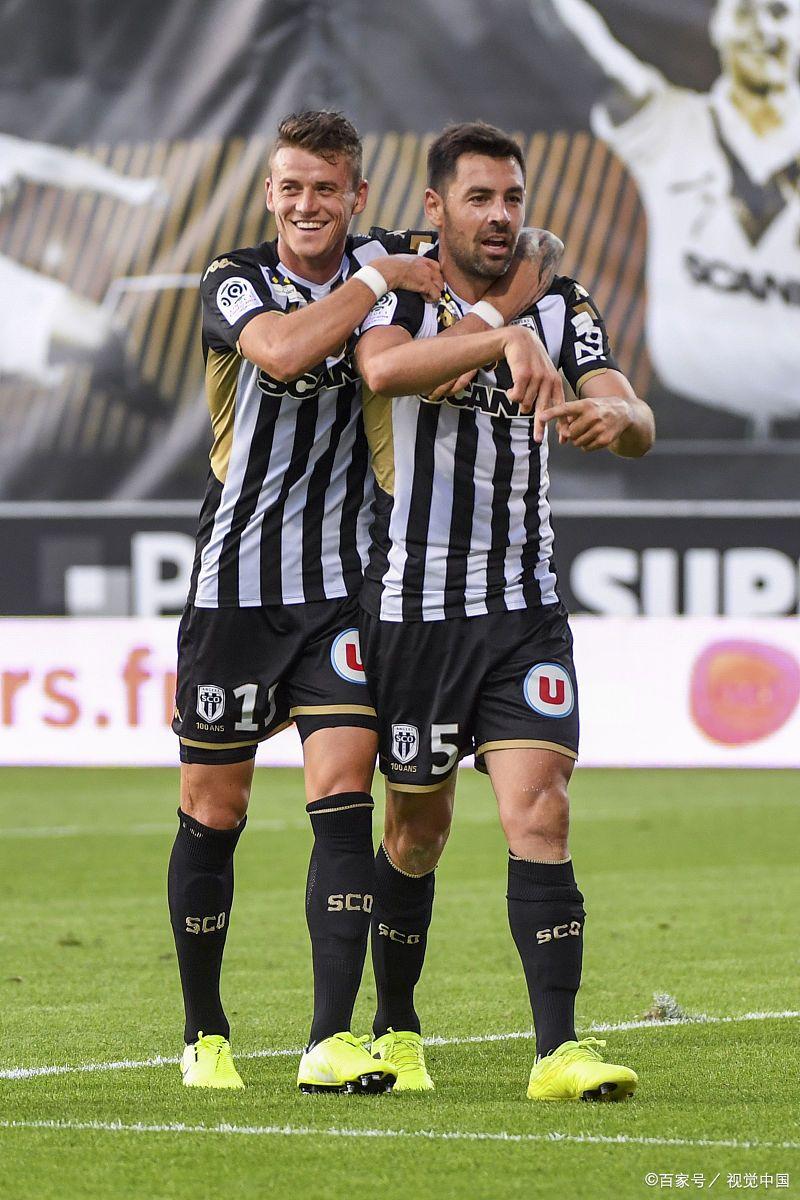 FB体育平台-圣埃蒂安客场击败对手，保持不败记录