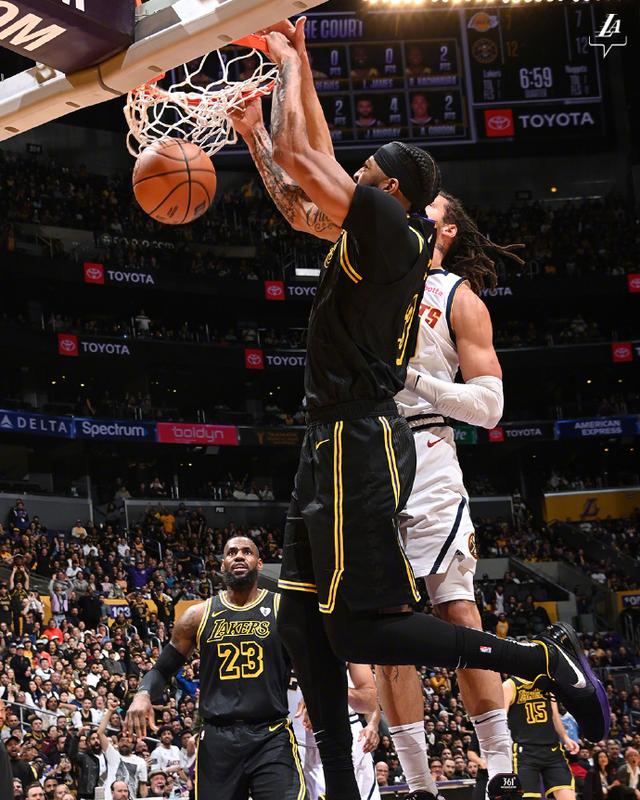 FB体育-豪取双杀！湖人再次率先领跑常规赛