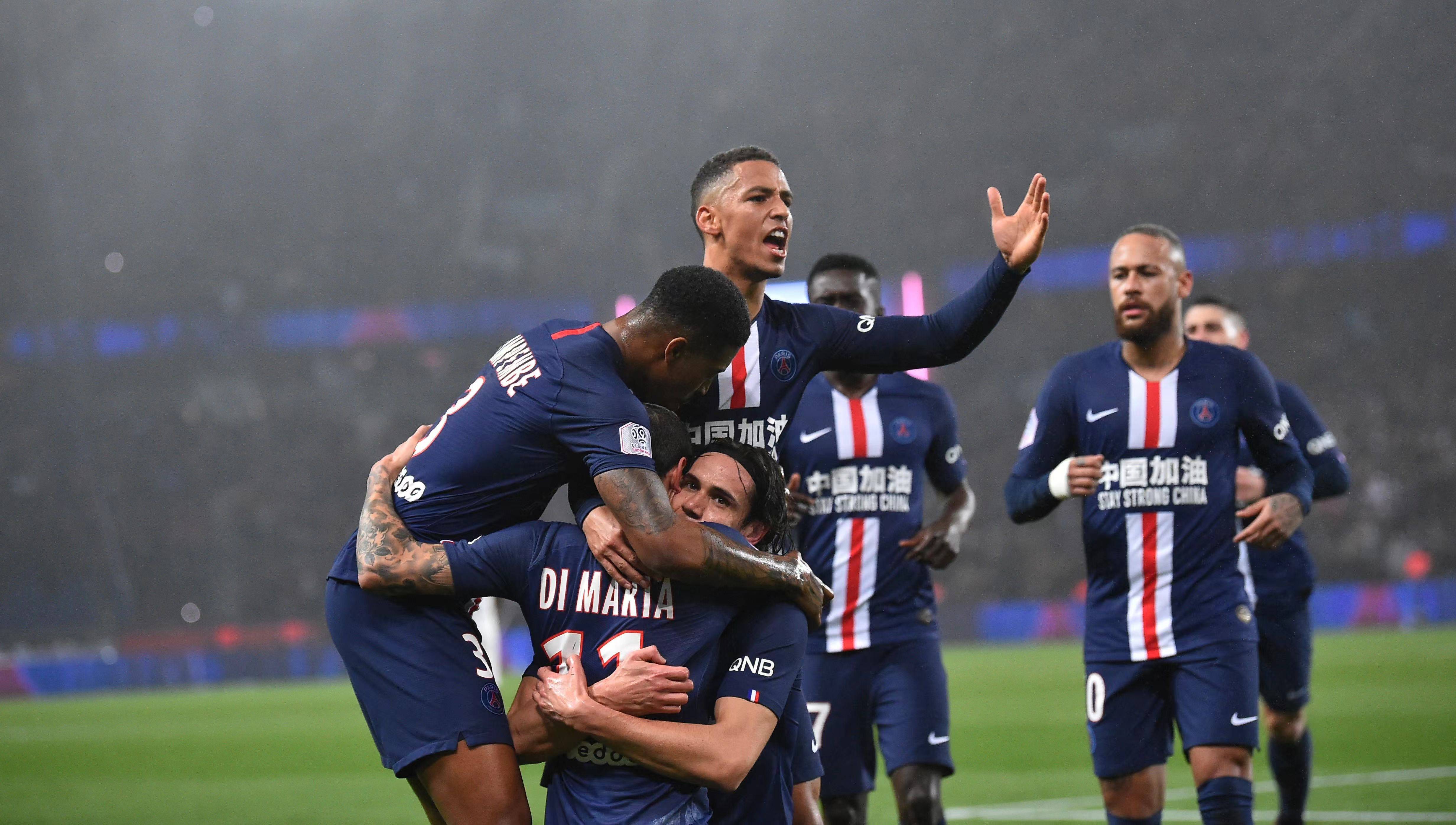 FB体育官网-巴黎圣日耳曼逆袭皇家社会，实现胜利