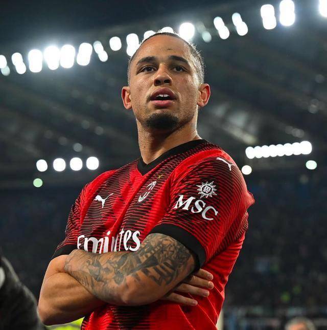 FB体育官网-RB莱比锡球员因红牌处罚遭遇停赛危机