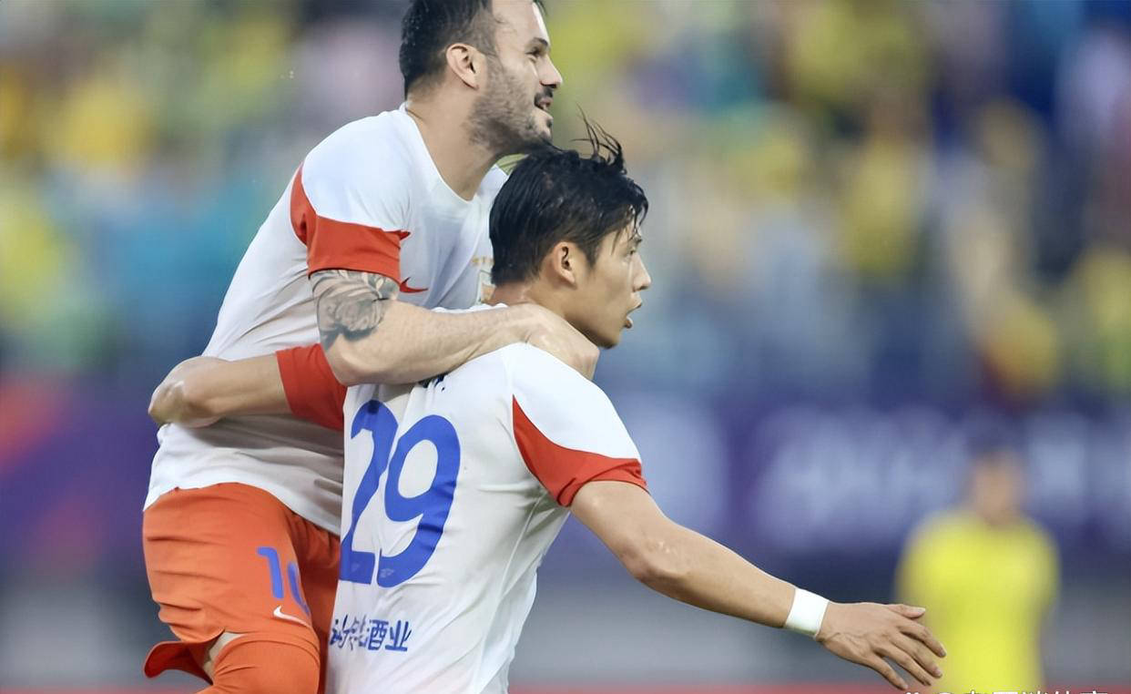 FB体育平台-球队备战决赛，外援积极备战