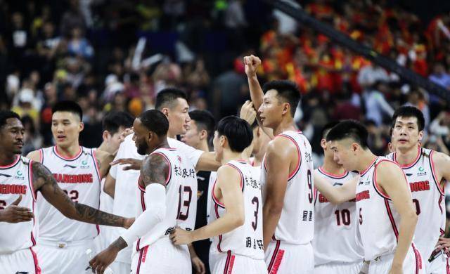 FB体育官网-广东男篮再下一城，压倒性优势获得胜利